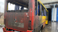 Росіяни обстріляли автобус з людьми в Авдіївці