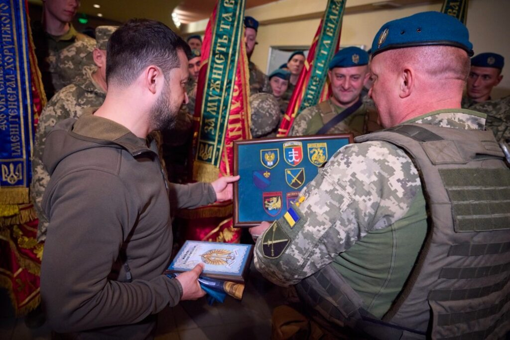 Зеленський приїхав на передову