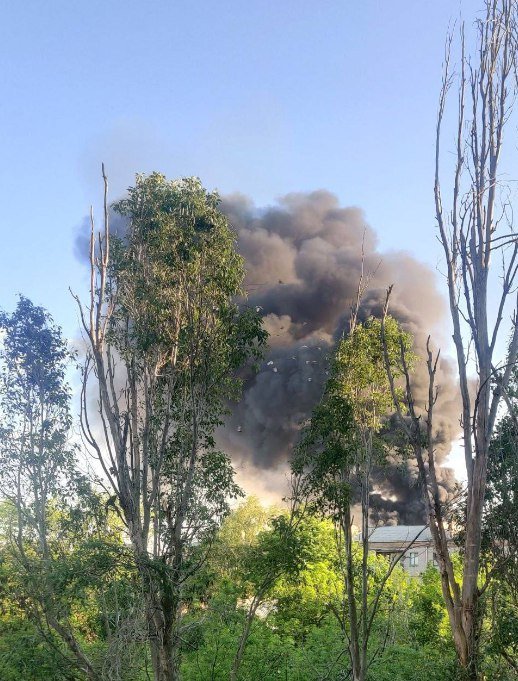 В окупованому Луганську дві ракети поцілили у підприємства
