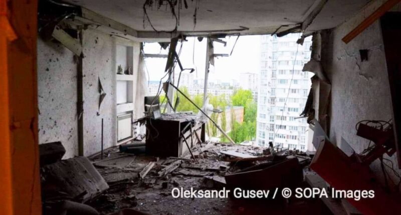 Уламки збитого ворожого дрона потрапили у квартиру в Києві