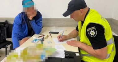 В Києві затримали молодиків, які знімали роботу ППО