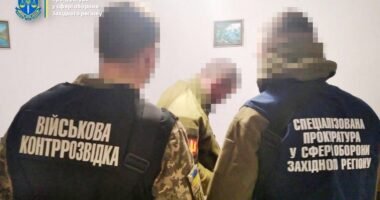 В Україні викрили та затримали зрадників