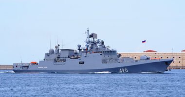 Росіяни вивели у Чорне море фрегат з ракетами