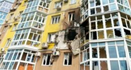 В російському Воронежі у житловий будинок врізався дрон