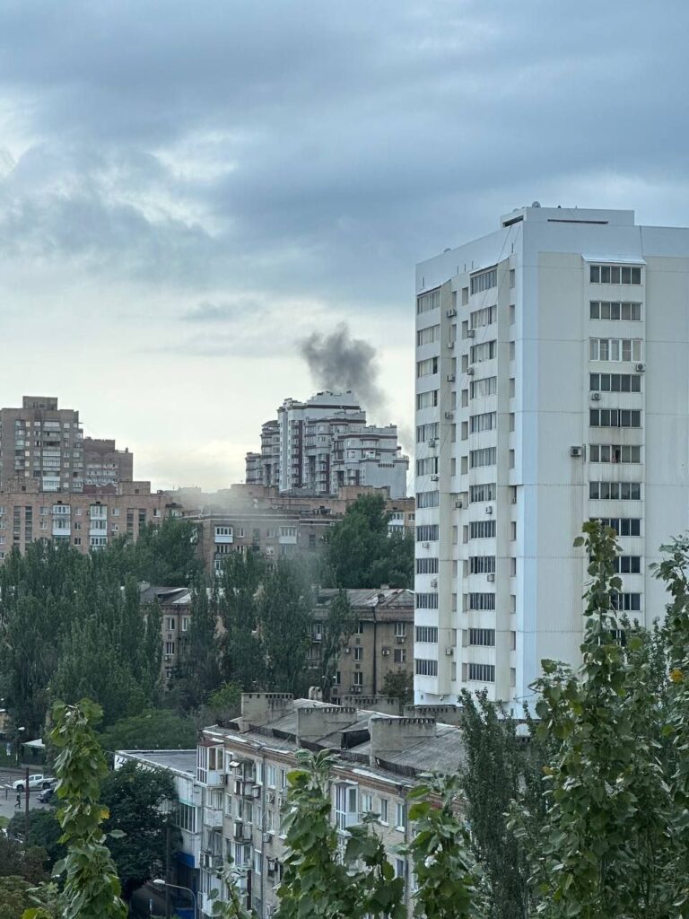 В Донецьку ракета поцілила будівлю "МВС"