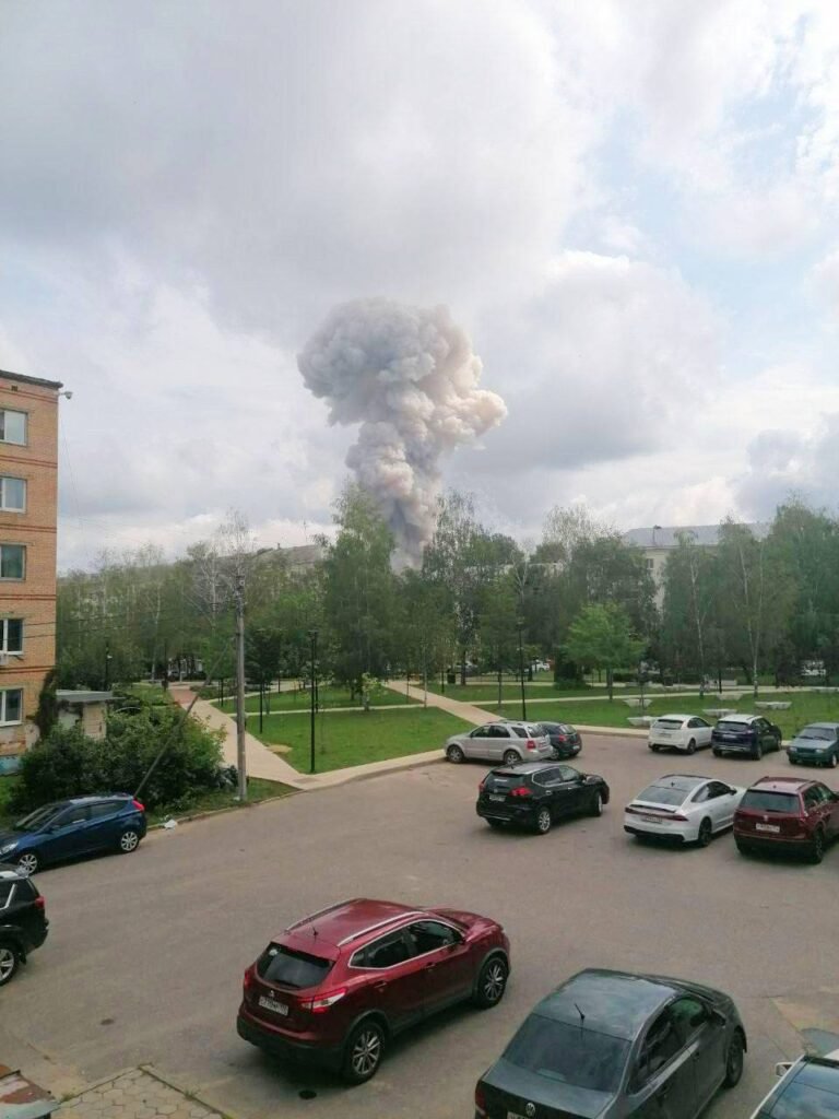 Вибух на заводі поблизу Москви