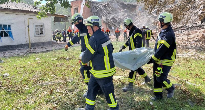 Безпілотник зруйнвав школу в Ромнах