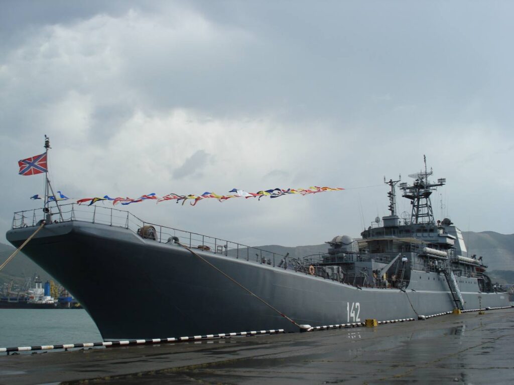 Російський десантний корабель “Новочеркаськ”