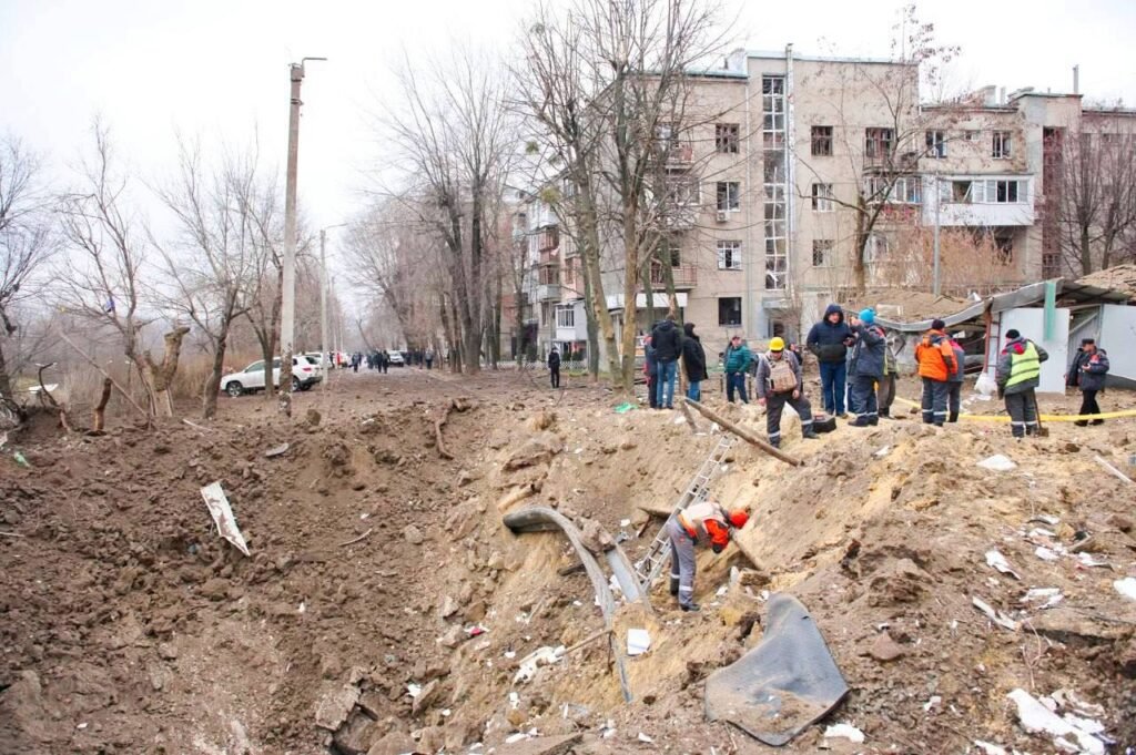 Оприлюднили фото наслідків ракетного обстрілу Харкова 2