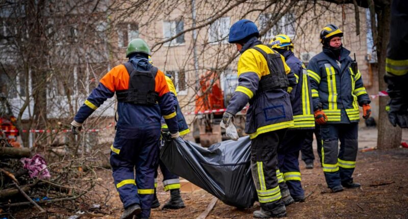 У Сумах зросла кількість жертв російського удару по багатоповерхівці