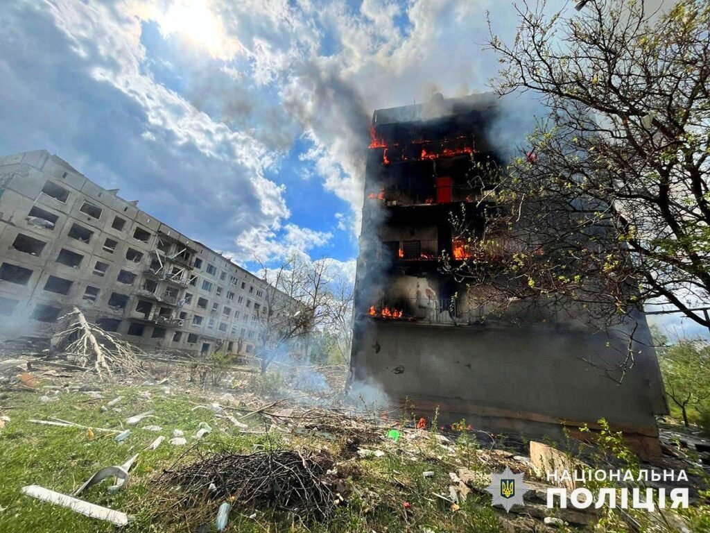 Окупанти вчергове масовано обстріляли Донецьку область 2