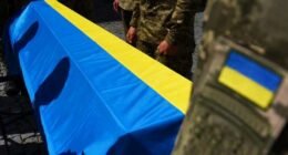 В Україну повернули тіла полеглих оборонців