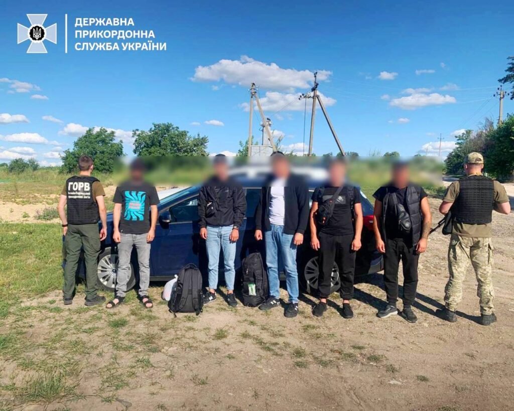 У Вінницькій області викрили 17 порушників, які двома групами намагалися незаконно дістатися Молдови