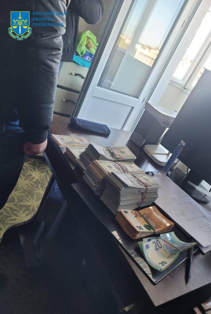 На Хмельниччині викрили медиків, які заробили на інвалідності “ухилянтів” 1